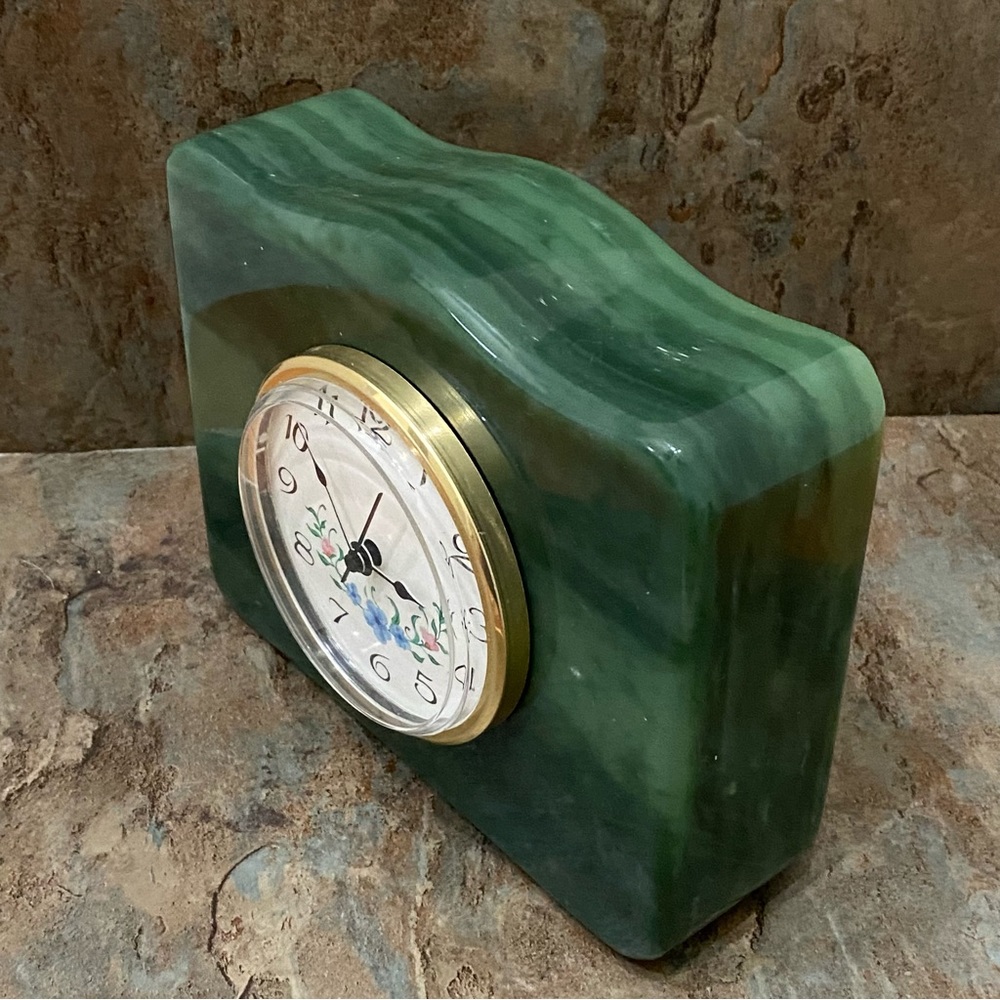 Vintage MCM Mid Century Modern Heavy Green Desk Clock - Picture 3 of 14